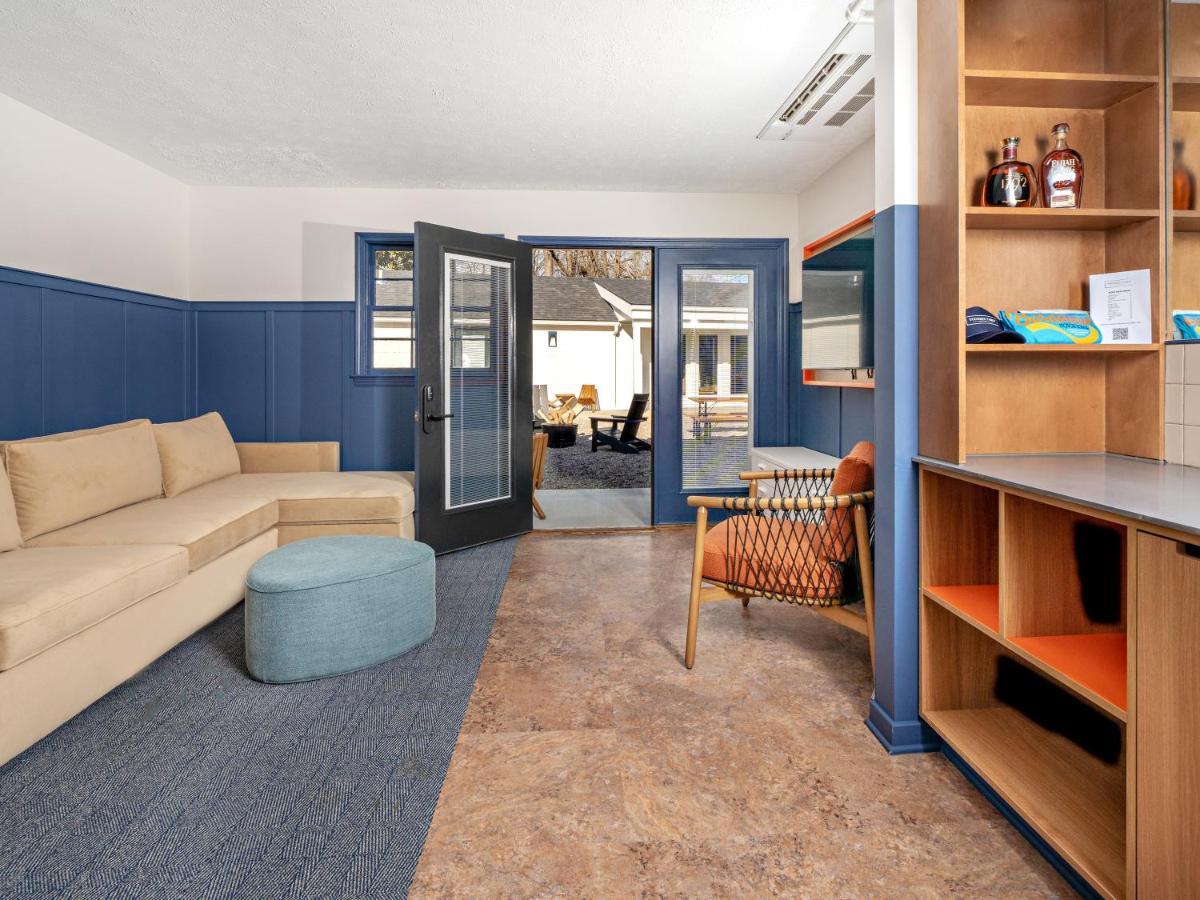 Bardstown Motor Lodge Dış mekan fotoğraf
